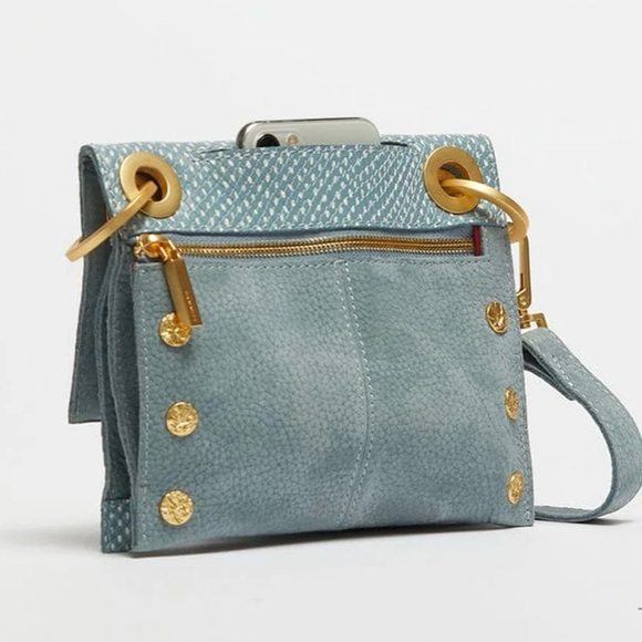 🆕✨ HAMMITT Montana Reversible Small Bay Blue Snake Crossbody Bag - Picture 2 of 10